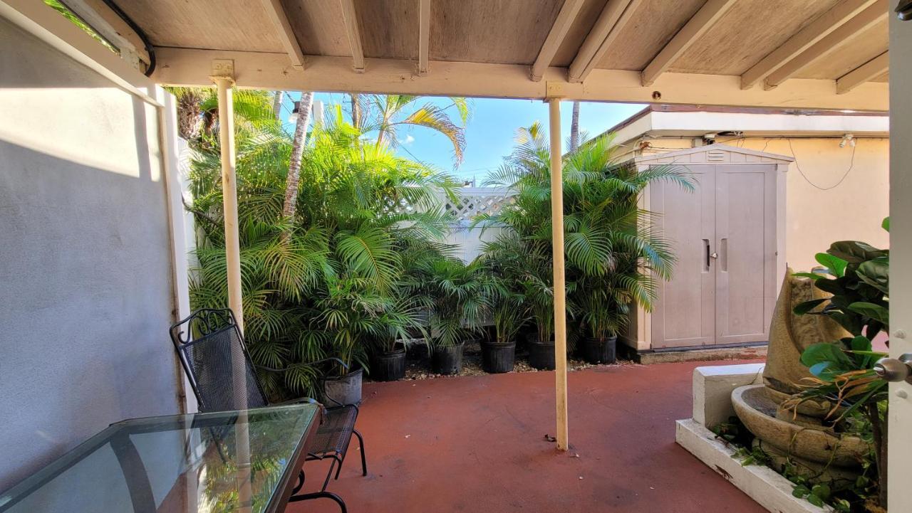 Barefoot Mailman Motel Lantana Extérieur photo