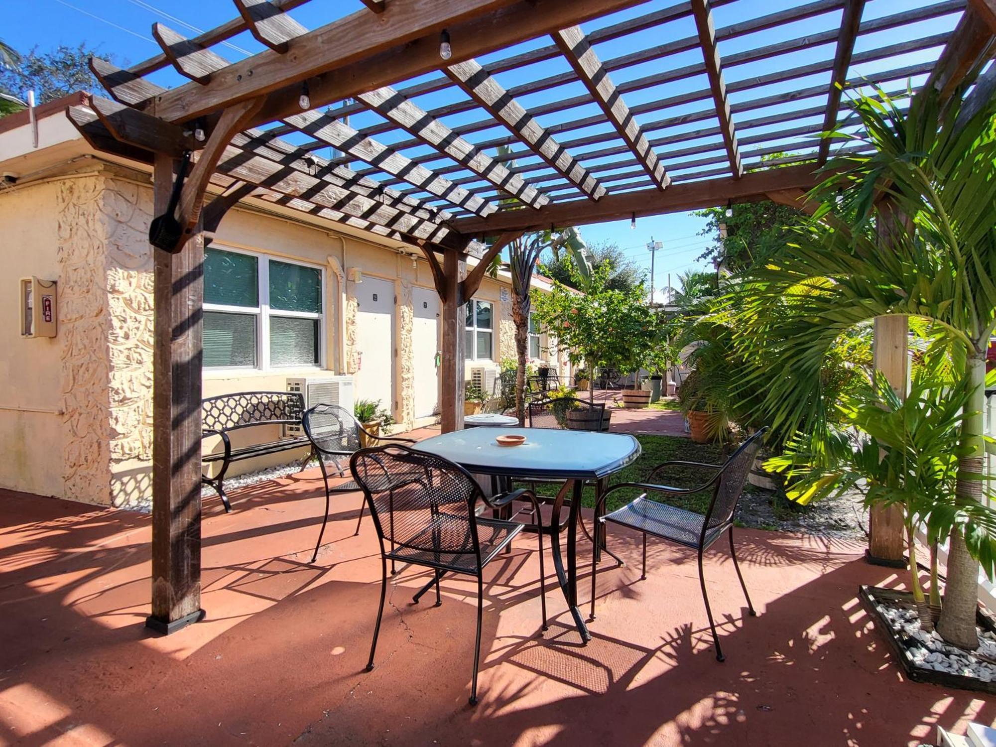 Barefoot Mailman Motel Lantana Extérieur photo